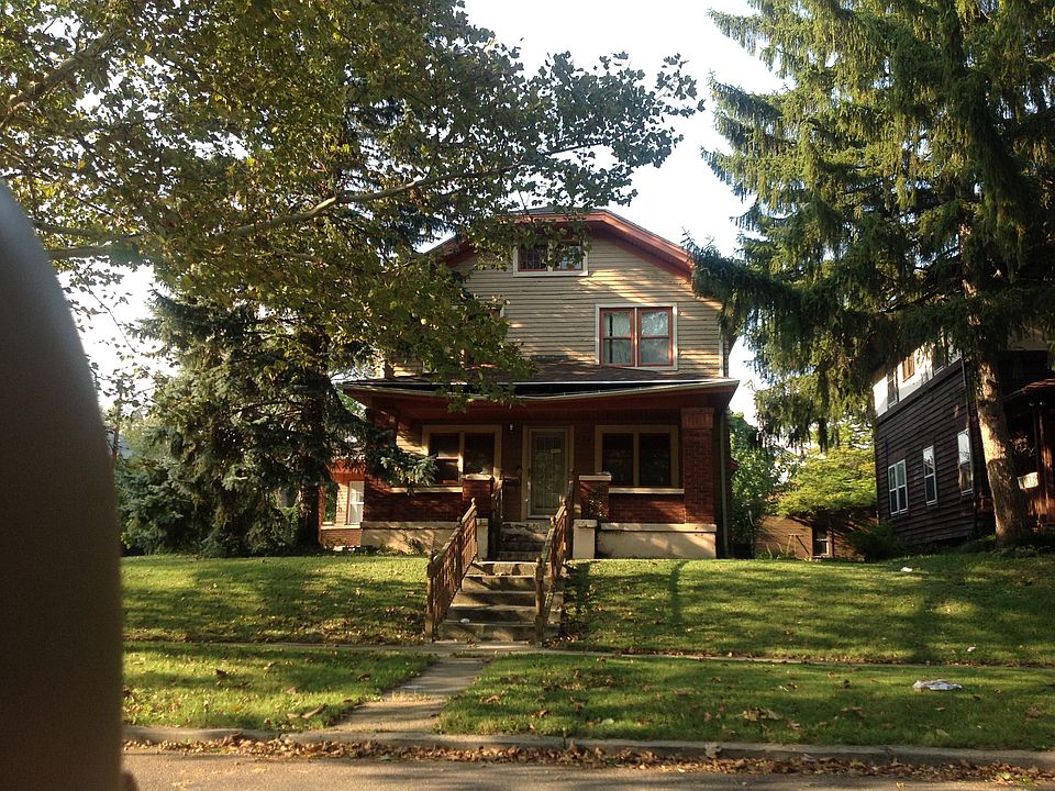 2nd image of 79 Oxford Ave