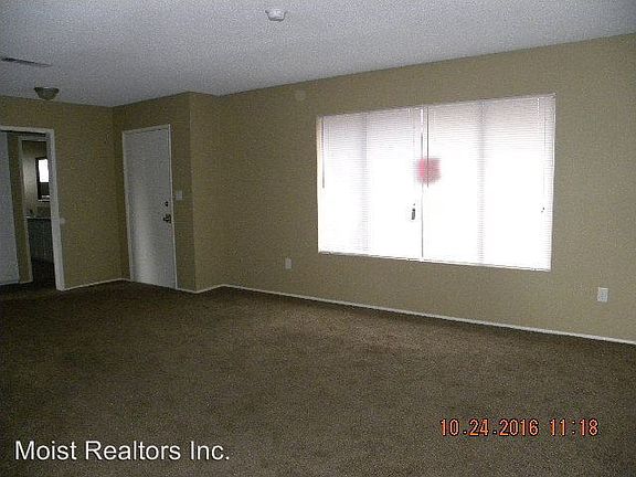 5th image of 35375 Acacia St