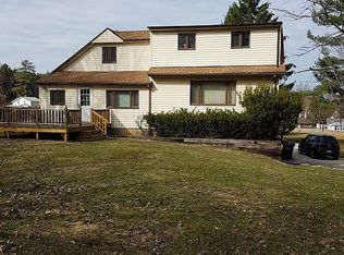 5010 Hillside Rd, Independence, OH 44131