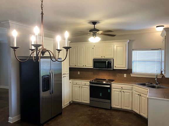 4th image of 12750 Landon Dr