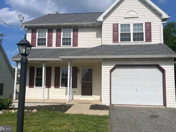 56 Commons Dr, Pottstown, PA 19464
