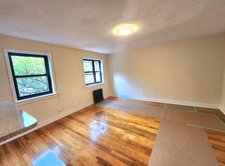 6461 184th St #3B, Fresh Meadows, NY 11365