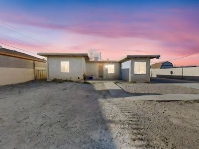 6319 Bluewater Rd NW, Albuquerque, NM, 87105