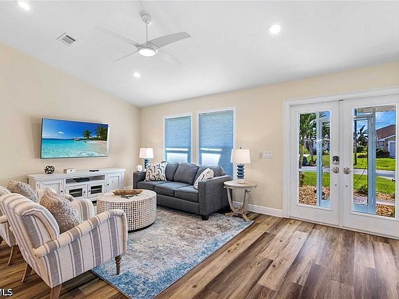 5th image of 2307 SW 40th St