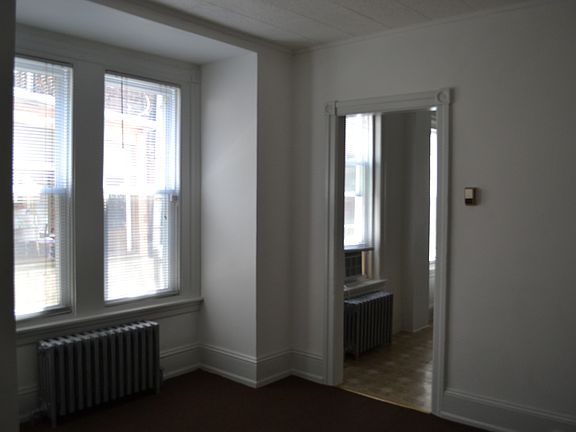 2nd image of 1706 Snyder Ave #1