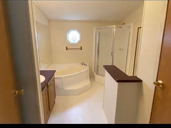 2nd image of 292 Van Buren Cir