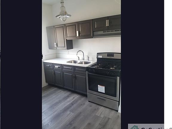 3rd image of 2820 W 8th St #2