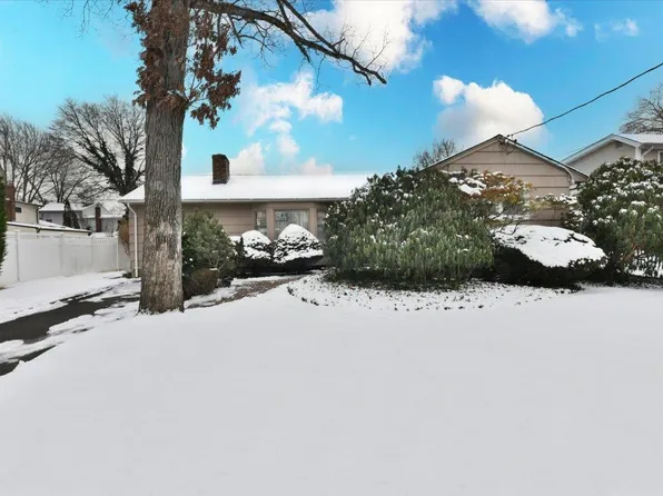 166 Fillmore Street, Massapequa Park, NY 11762