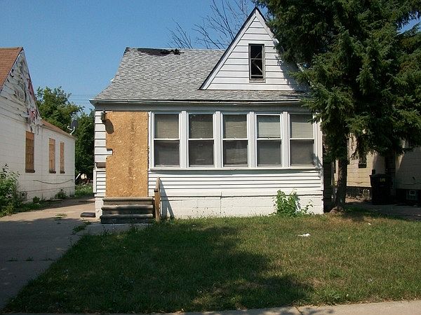 2nd image of 9255 Sussex St