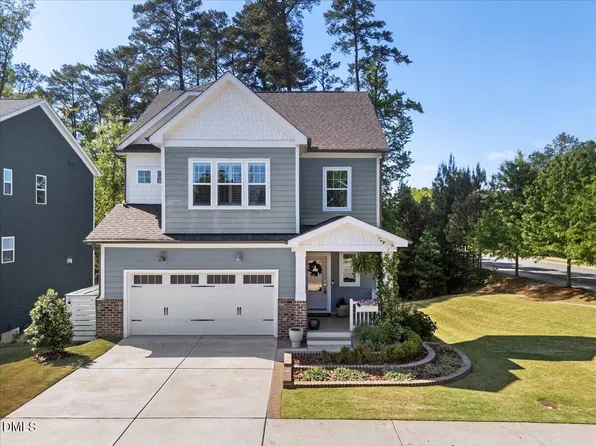 1104 Elk Falls Dr, Wendell, NC 27591