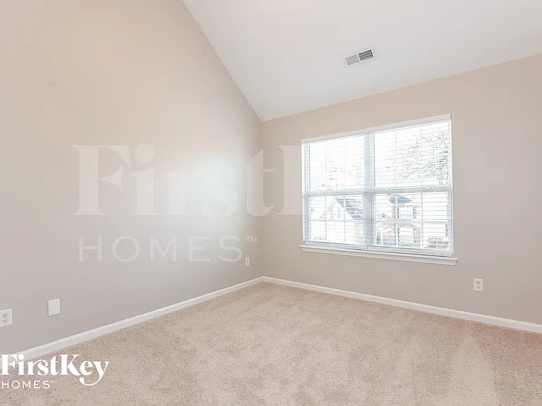 8524 Ridgeline Ln — Photo 10