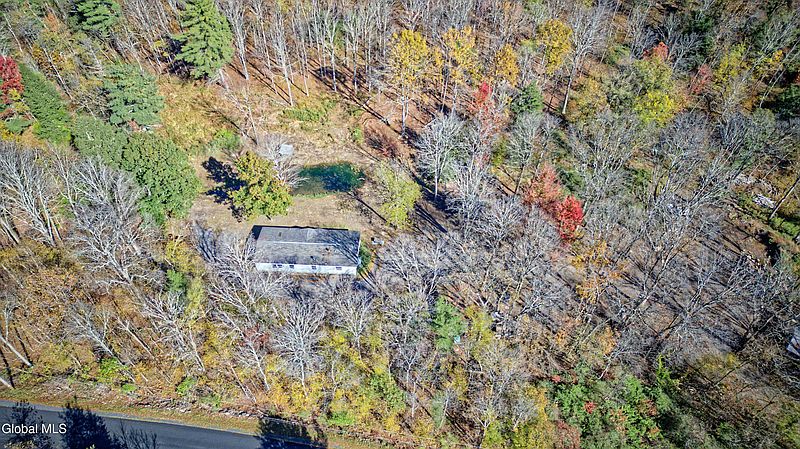 3rd image of 218 Cedar Lane