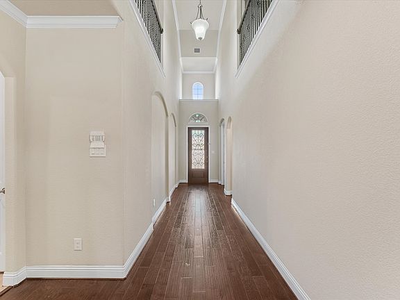 3rd image of 2314 Wind Meadow Ln