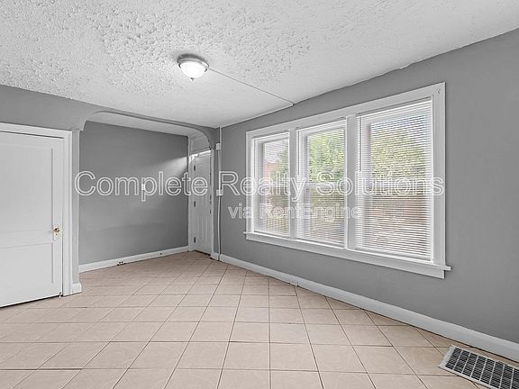 4th image of 3614 Pennsylvania Ave #1F