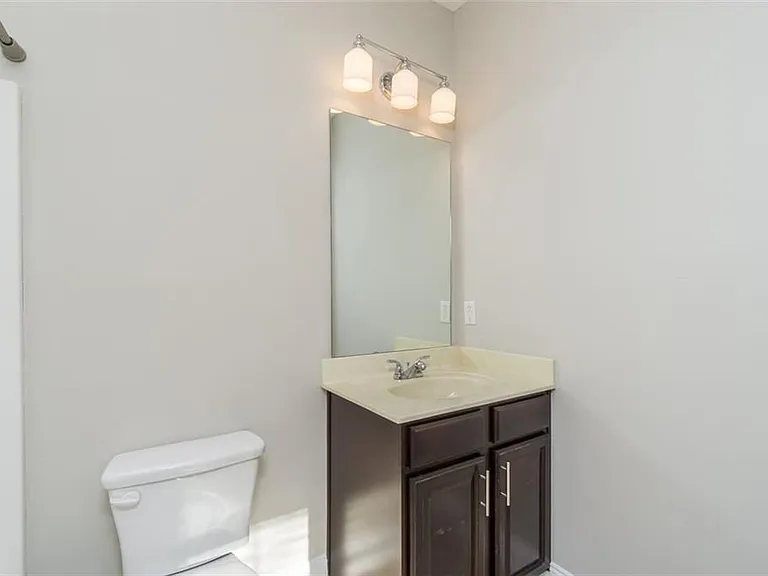 2256 Tenor Ln — Photo 6