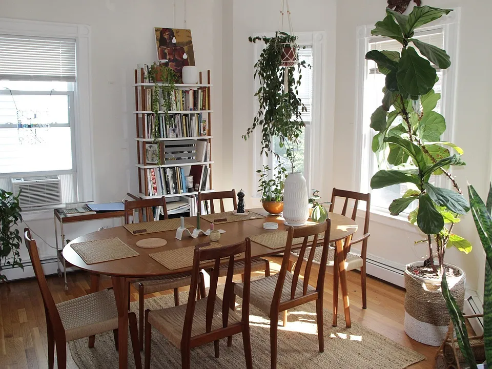 15 Arcola St #2