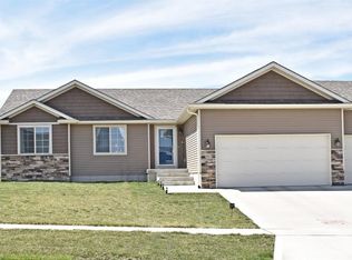 307 Carson Dr, Marshalltown, IA 50158