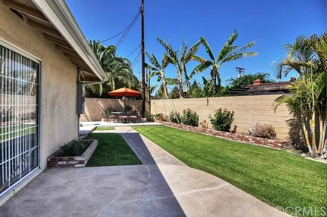 331 E Bluebell Pl — Photo 29