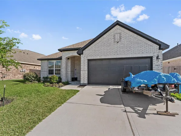 8422 Hunterwyck Ln, Baytown, TX 77521