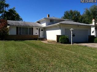 5982 Lehman Dr, Bedford Heights, OH