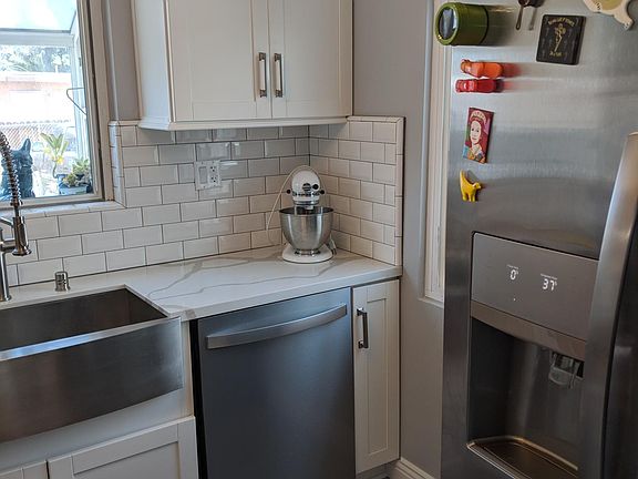 4th image of 3839 W 106th St #1/2