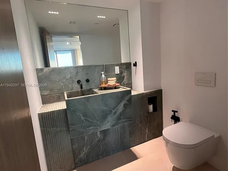 3411 Indian Creek Dr #1201 — Photo 43
