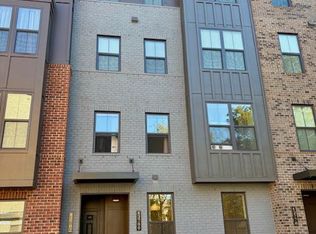 43780 Metro Ter, Ashburn, VA 20147