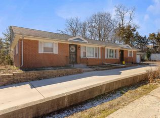 724 Medford Dr, Rockford, IL 61107