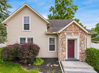 78 High St, Sunbury, OH