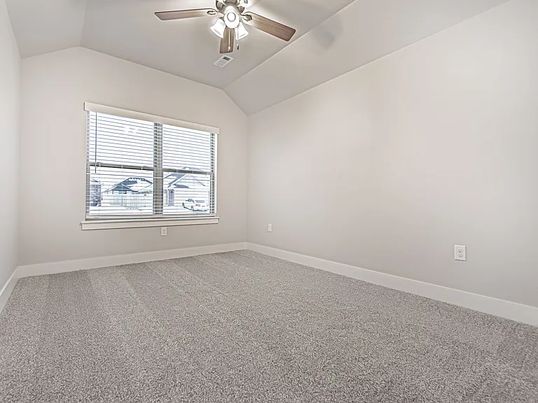 933 Hampton St — Photo 12