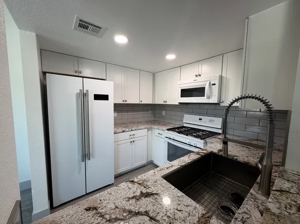 73435 San Gorgonio Way APT C, Palm Desert, CA 92260