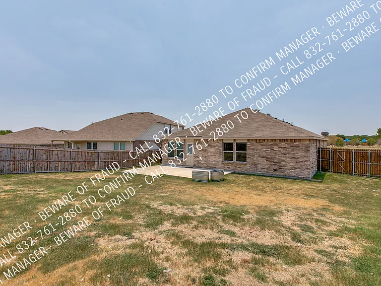 1128 Foxglove Ln — Photo 26