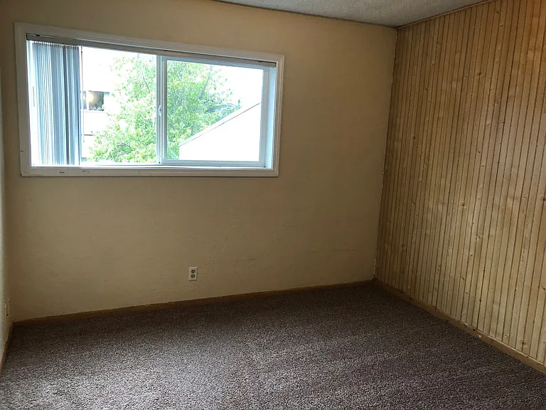 1893 Garden Ave #16 — Photo 7