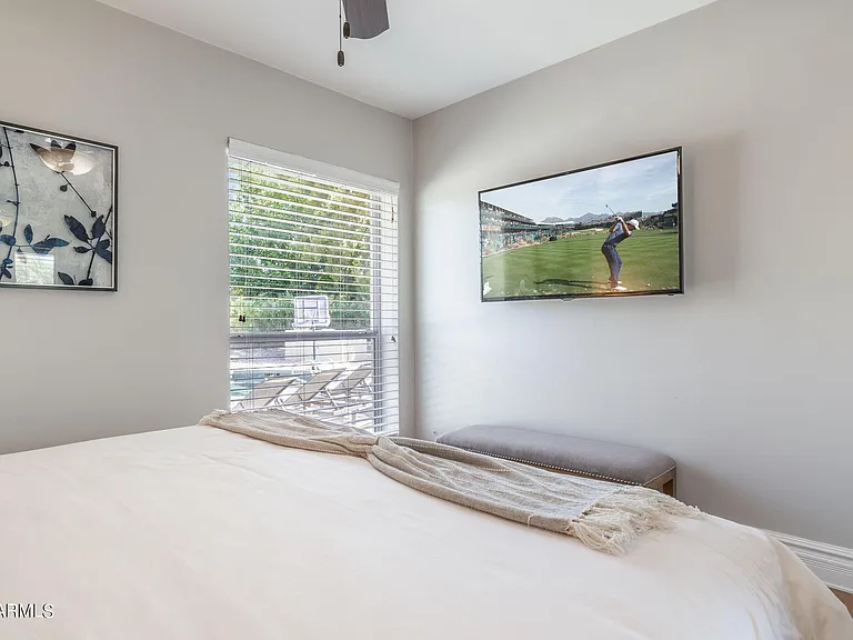 5948 E Corrine Dr — Photo 37