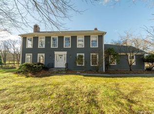 21 Colonial Ln, Ridgefield, CT 06877