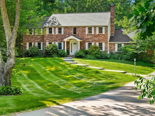 54 Crestwood Drive, Hollis, NH 03049