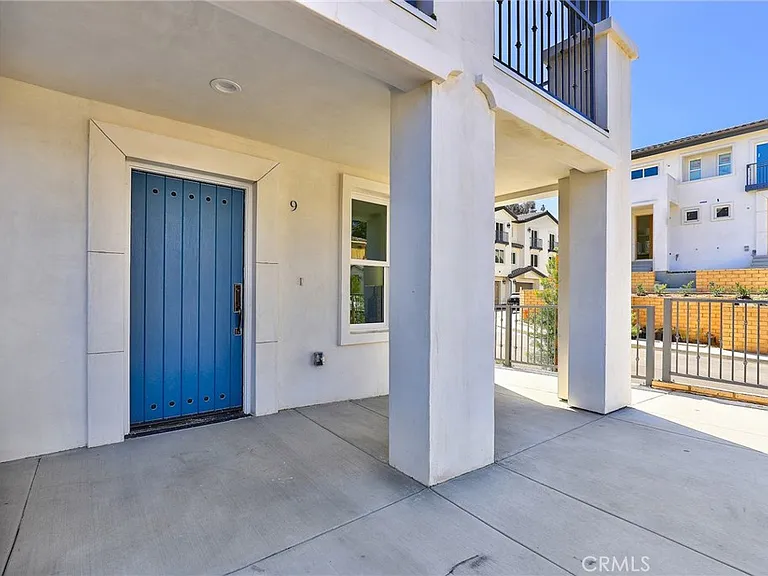 15 Turnberry Ln — Photo 5