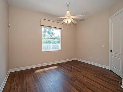 1875 Bridgepointe Cir #33 — Photo 21