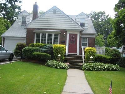 254 Lasalle Ave, Hasbrouck Heights, NJ, 07604