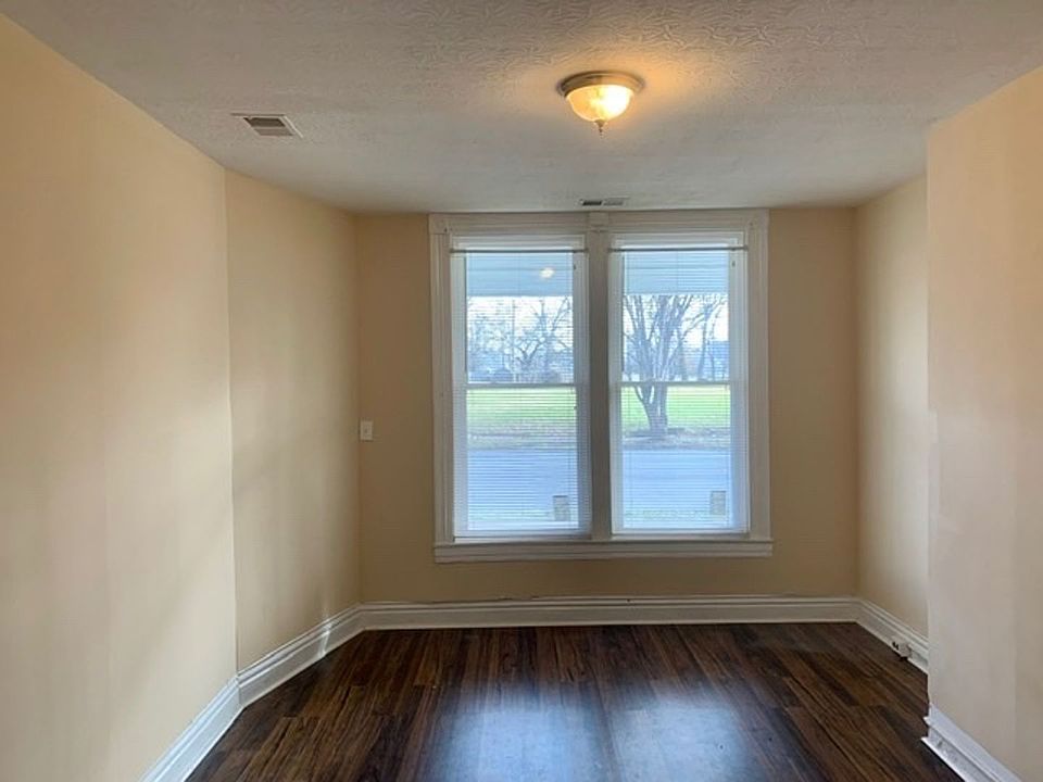 1st image of 718 S 22nd St #1