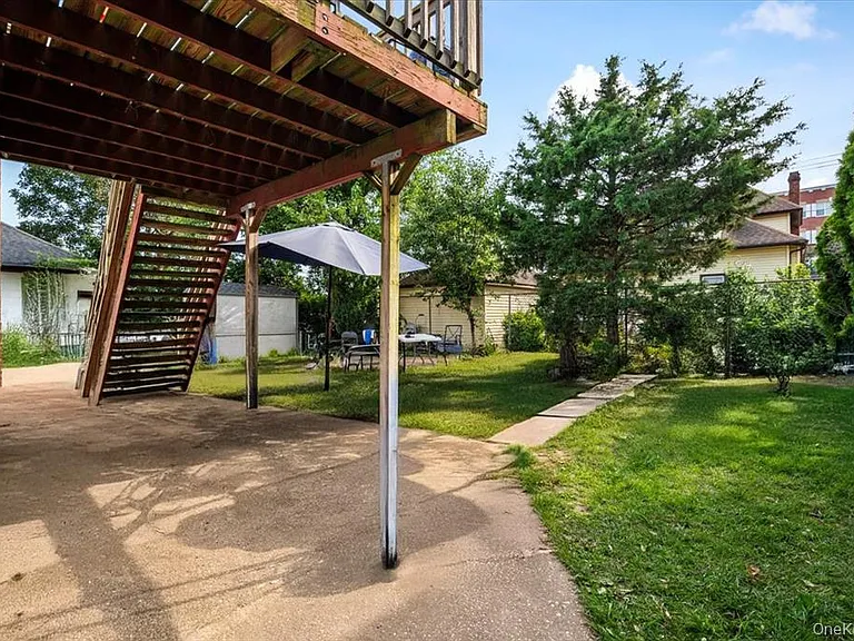 22 Hudson Pl — Photo 11