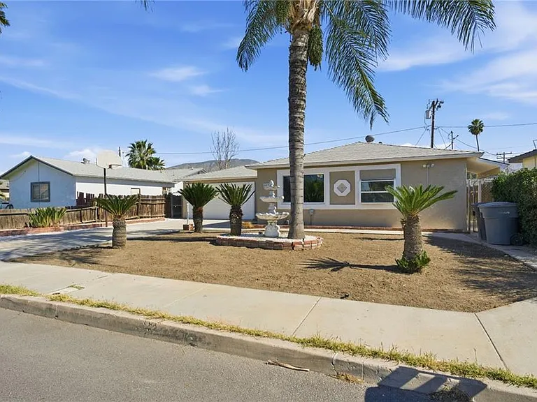 409 W Camellia Way — Photo 6