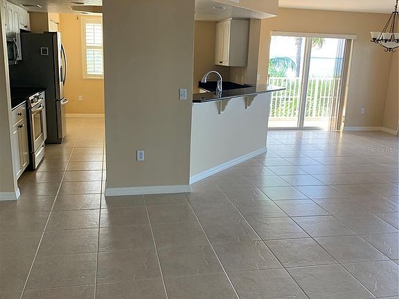 4th image of 7108 Marbella Ct Unit 301