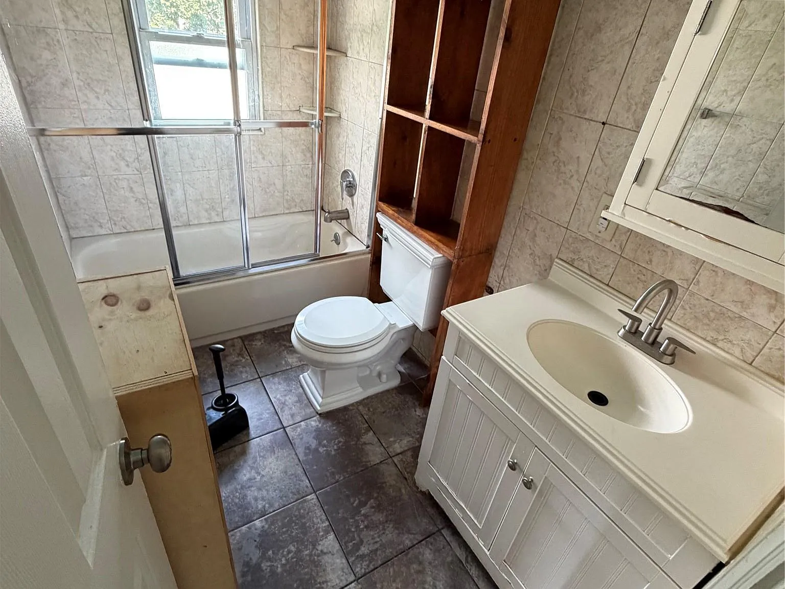 10 Fiske Pl — Photo 4