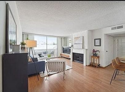 2nd image of 421 S La Fayette Park Pl APT 726
