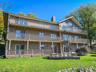 5611 South Kurtz ROAD, Hales Corners, WI, 53130