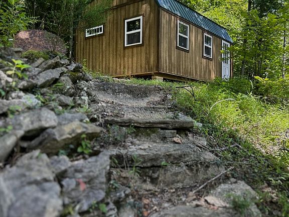 2nd image of 91 Carver Hollow Rd