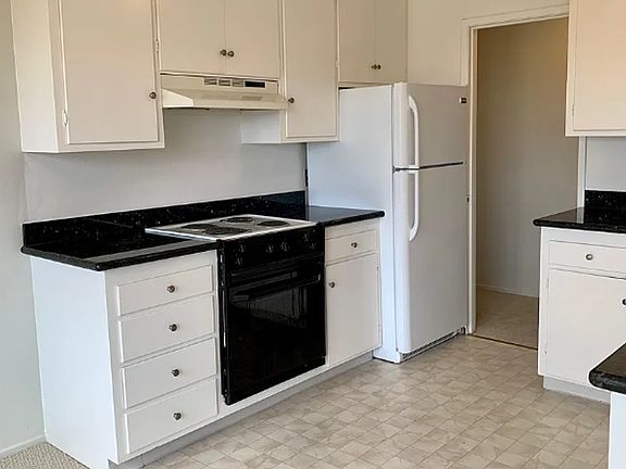 4th image of 47 Seward St APT 2
