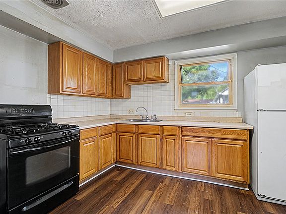 4th image of 1615 Joselin Rd