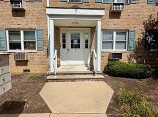 7 Windsor Ter APT F, Freehold, NJ 07728
